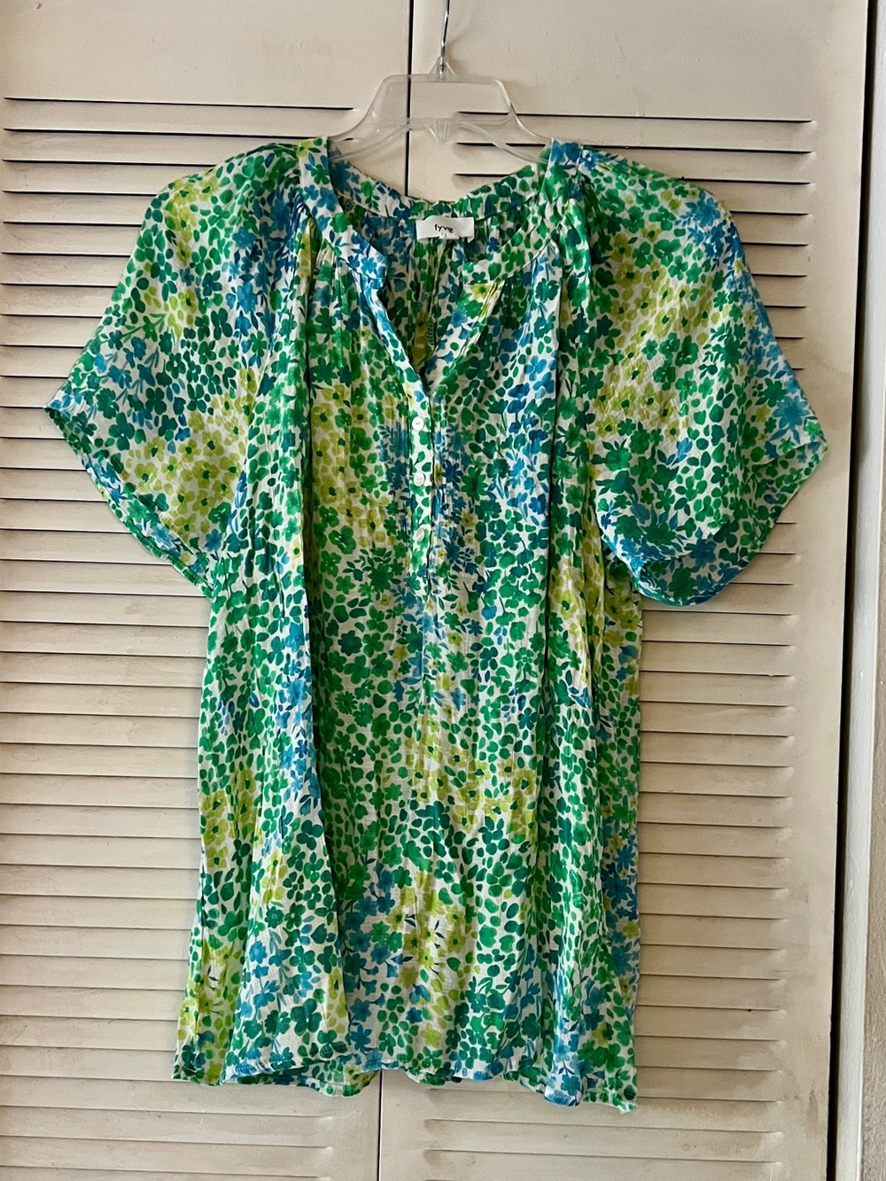 fyve Lightweight Green Floral Women's Top